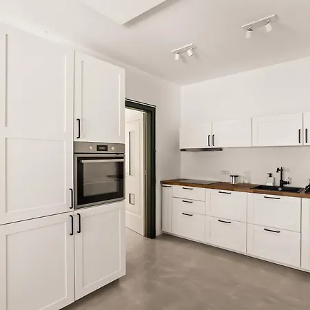 Mazijeva * 류블랴나